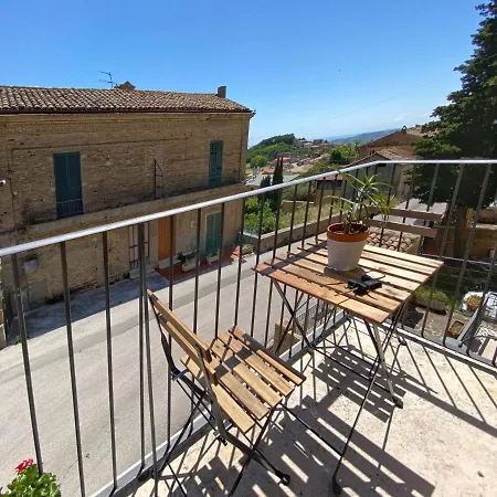 Casa Di Charme Nel Centro Storico Di Colonnella Appartement *